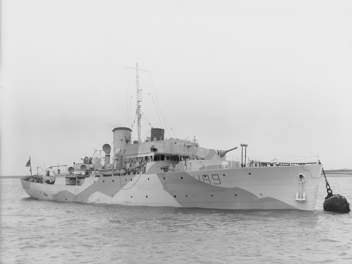 HMS Bergamot (K189) Photo Print - At A Buoy 1942 - Royal Navy Flower Class Corvette Hampshire Prints 6 x 4 No Frame No