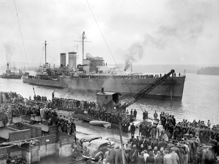HMS Exeter (68) Royal Navy York Class Heavy Cruiser Entering Plymouth 1940 Photo Print Wall Art Decor - Posters, Prints, & Visual Artwork - by Hampshire Prints (image 1 of 9)