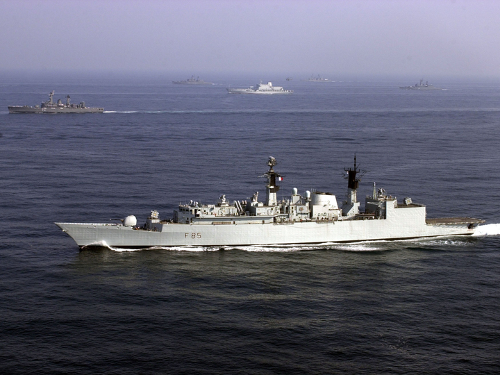 HMS Cumberland (F85) Photo Print - At sea 2000 - Royal Navy Type 22 Frigate