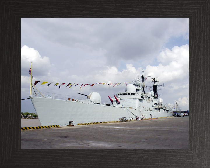HMS Newcastle D87 Type 42 Destroyer 2000 Ho Chi Min City Port
