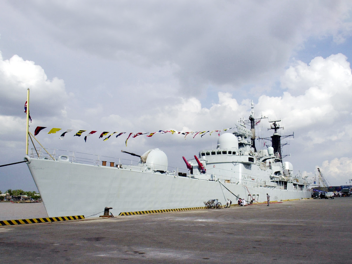 HMS Newcastle D87 Type 42 Destroyer 2000 Ho Chi Min City Port