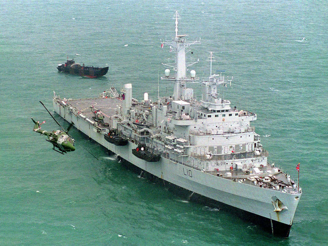 HMS Fearless (L10) Photo Print - From Above 2001 - Royal Navy Fearless Class Landing Platform Dock