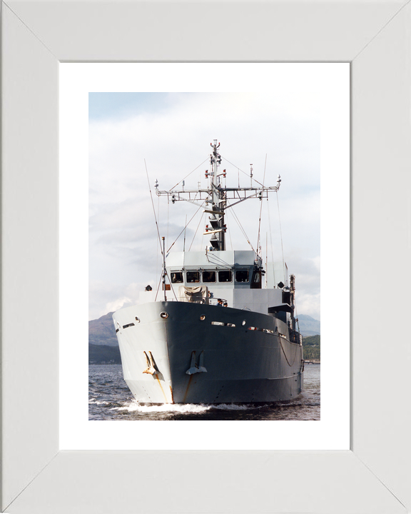 HMS Itchen M2009 River Class Minesweeper 1997 Bow View Photo Print - Posters, Prints, & Visual Artwork - by Hampshire Prints (image 4 of 9)