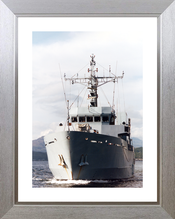 HMS Itchen M2009 River Class Minesweeper 1997 Bow View Photo Print - Posters, Prints, & Visual Artwork - by Hampshire Prints (image 6 of 9)