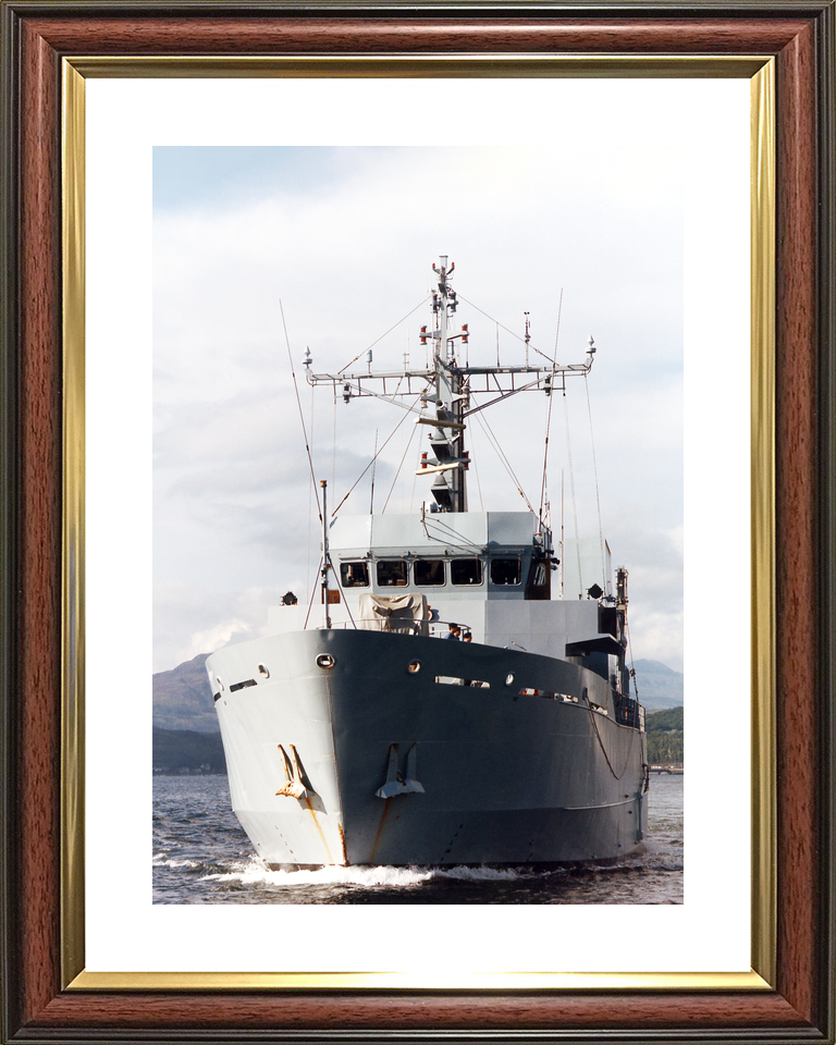 HMS Itchen M2009 River Class Minesweeper 1997 Bow View Photo Print - Posters, Prints, & Visual Artwork - by Hampshire Prints (image 8 of 9)