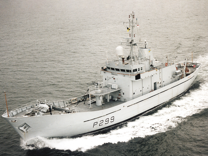 HMS Orkney P299 Island Class Patrol Vessel 1996 Photo Print - Posters, Prints, & Visual Artwork - by Hampshire Prints (image 1 of 9)