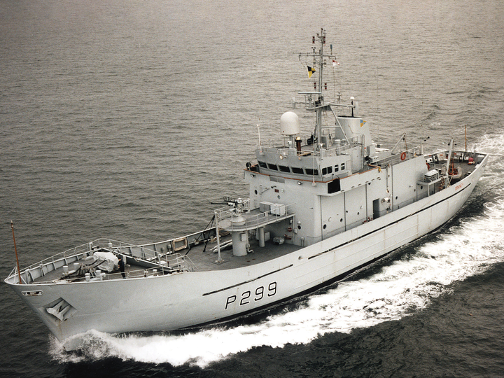 HMS Orkney (P299) Photo Print - Port Side View - Royal Navy Island Class Patrol Vessel