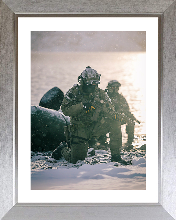 Royal Marines Kneeling During beach assault Photo Print 30 Commando Wall Art Military Decor Posters, Prints, & Visual Artwork Hampshire Prints 10 x 8 Silver Frame Yes