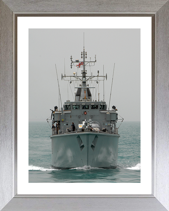 HMS Atherstone (M38) Photo Print - At Sea 2009 - Royal Navy Hunt Class Mine Warfare Vessel Hampshire Prints 10 x 8 Silver Frame Yes