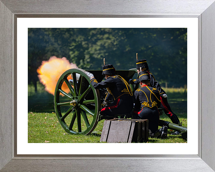 King’s Troop Royal Horse Artillery fire a Gun Salute Photo Print - British Army Hampshire Prints 10 x 8 Silver Frame Yes