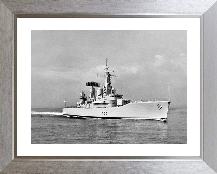 HMS Argonaut (F56) Royal Navy Leander Class Frigate Starboard Bow View Photo Print Wall Art Decor Posters, Prints, & Visual Artwork Hampshire Prints 10 x 8 Silver Frame Yes