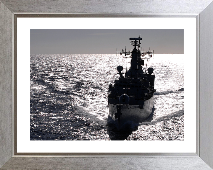 HMS Campbeltown (F86) Royal Navy Type 22 Frigate Silhouette Photo Print Wall Art Decor Posters, Prints, & Visual Artwork Hampshire Prints 10 x 8 Silver Frame Yes