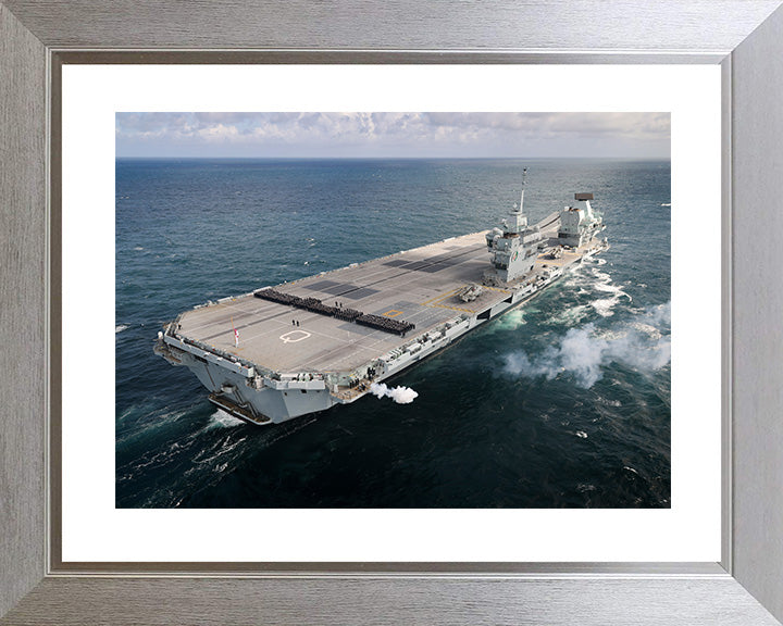 HMS Queen Elizabeth R08 | Photo Print | Framed Print | Queen Elizabeth Class | Aircraft Carrier | Royal Navy Hampshire Prints