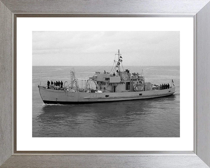 HMT Thames (1938) | Photo Print | Framed Print | Poster | Rescue Tugboat | Royal Navy Hampshire Prints
