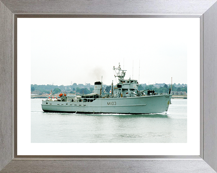 HMS Alfriston (M1103) Royal Navy Ton Class Minesweeper Warship Starboard View Photo Print Wall Art Decor Posters, Prints, & Visual Artwork Hampshire Prints 10 x 8 Silver Frame Yes