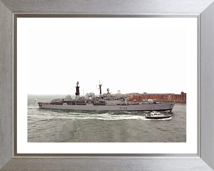HMS Cardiff (D108) Royal Navy Type 42 Destroyer Entering Portsmouth 2005 Photo Print Wall Art Decor Posters, Prints, & Visual Artwork Hampshire Prints 10 x 8 Silver Frame Yes