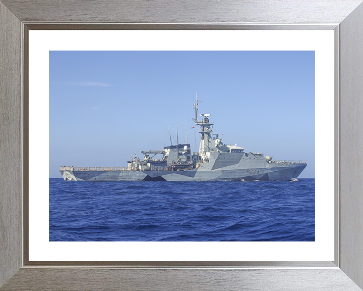 HMS Medway (P223) Photo Print - Caribbean 2025 - Royal Navy River Class Patrol Vessel Hampshire Prints 10 x 8 Silver Frame Yes