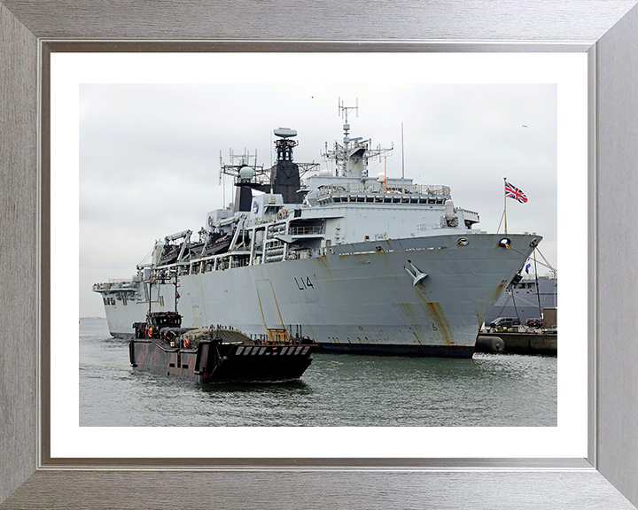 HMS Albion L14 | Photo Print | Framed Print | Albion Class | Amphibious ship | Royal Navy Hampshire Prints