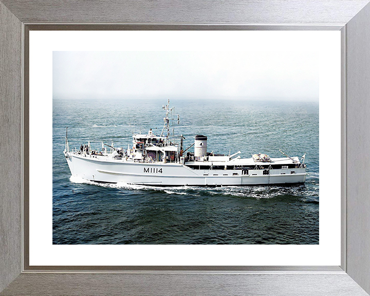 HMS Brinton (M1114) Royal Navy Ton Class Minesweeper Port Side View Photo Print Wall Art Decor Posters, Prints, & Visual Artwork Hampshire Prints 10 x 8 Silver Frame Yes