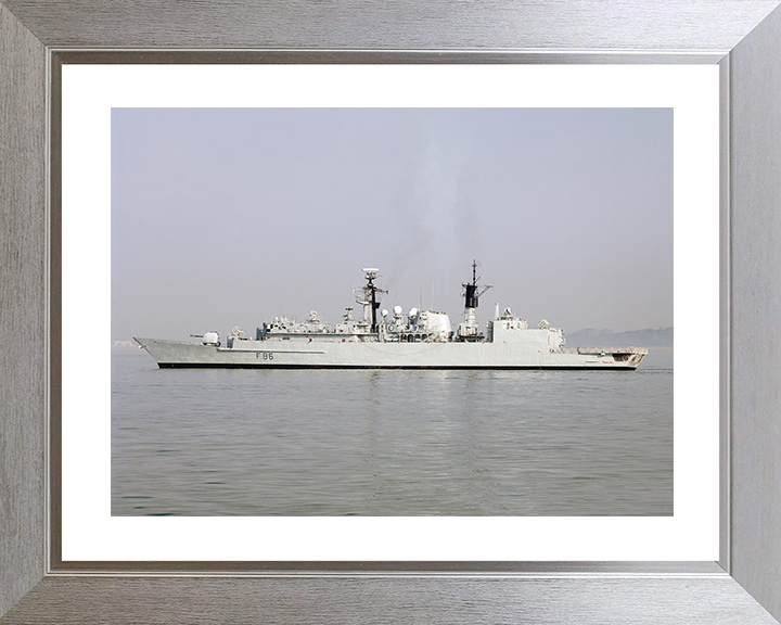 HMS Campbeltown (F86) Royal Navy Type 22 Frigate Port Beam Photo Print Wall Art Decor Posters, Prints, & Visual Artwork Hampshire Prints 10 x 8 Silver Frame Yes