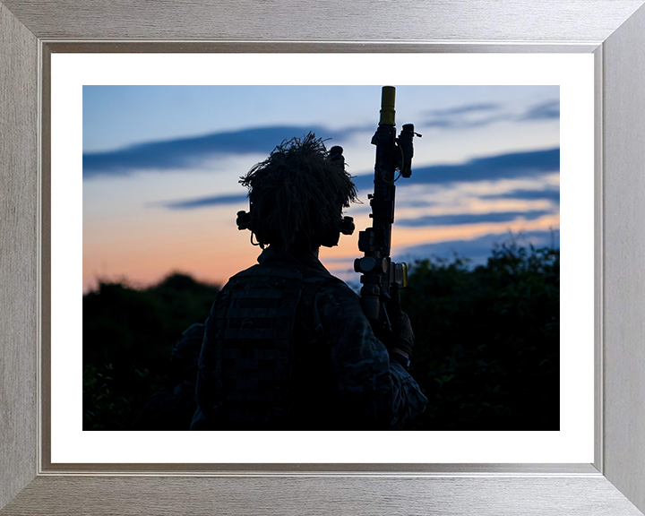 Royal Marines Sunset Silhouette - 40 Commando Hampshire Prints 10 x 8 Silver Frame Yes