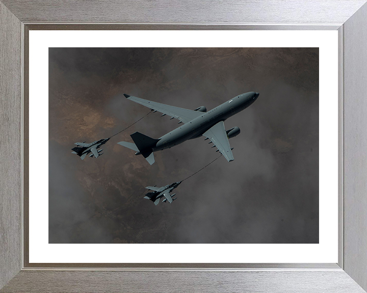 RAF Voyager KC2 Refuelling Tornado GR4 Jets Photo Print - Royal Air Force Aircraft Hampshire Prints 10 x 8 Silver Frame Yes