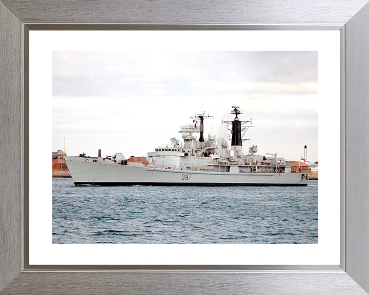 HMS Edinburgh (D97) Royal Navy Type 42 Destroyer Low Port Side View Photo Print Wall Art Decor Posters, Prints, & Visual Artwork Hampshire Prints 10 x 8 Silver Frame Yes