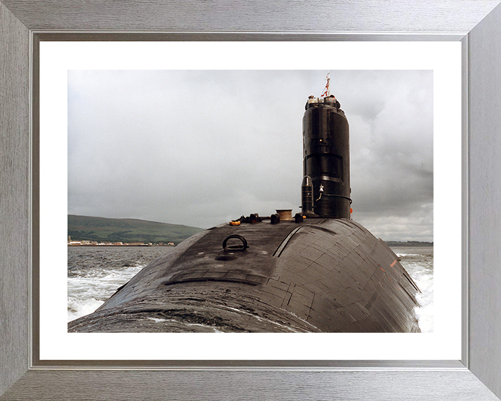 HMS Trenchant (S91) Photo Print - Clyde 1993 - Royal Navy Trafalgar Class Submarine Hampshire Prints 10 x 8 Silver Frame Yes