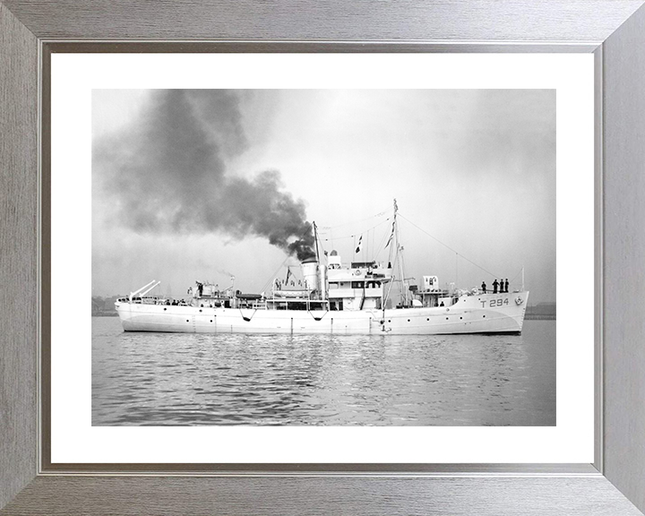 HMS Bern (T294) Royal Navy Island Class Trawler Starboard View Photo Print Wall Art Decor Posters, Prints, & Visual Artwork Hampshire Prints 10 x 8 Silver Frame Yes