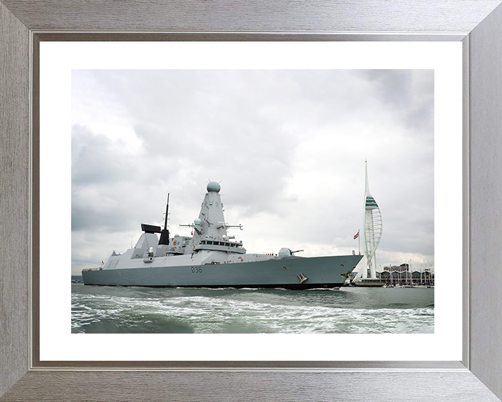 HMS Defender (D36) Royal Navy Type 45 Destroyer Leaving Portsmouth 2014 Photo Print Wall Art Decor Posters, Prints, & Visual Artwork Hampshire Prints 10 x 8 Silver Frame Yes