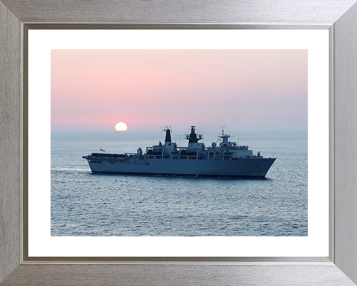 HMS Bulwark (L15) Royal Navy Albion Class Amphibious Ship Sunset Photo Print Wall Art Decor Posters, Prints, & Visual Artwork Hampshire Prints 10 x 8 Classic Frame No
