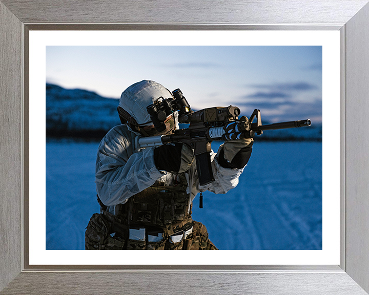 Royal Marine Commando in Snow Parka Photo Print Hampshire Prints 10 x 8 Silver Frame Yes