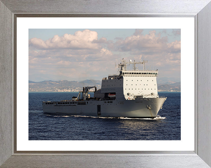 RFA Mounts Bay L3008 | Photo Print | Framed Print | Bay Class | Auxiliary Dock | Royal Fleet Auxiliary Hampshire Prints