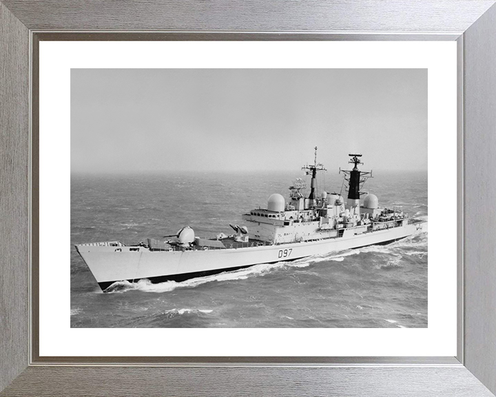 HMS Edinburgh (D97) Royal Navy Type 42 Destroyer Black and White Photo Print Wall Art Decor Posters, Prints, & Visual Artwork Hampshire Prints 10 x 8 Silver Frame Yes