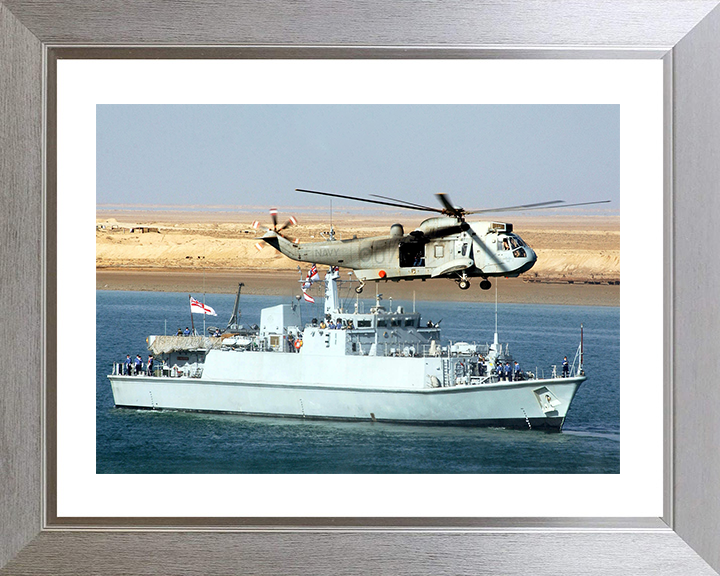 HMS Sandown (M101) Photo Print - Arabian Gulf 2003 - Royal Navy Sandown Class Minehunter Hampshire Prints 10 x 8 Silver Frame Yes