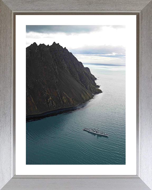 HMS Montrose (F236) Photo Print - South Georgia 2007 - Royal Navy Type 23 Frigate Hampshire Prints 10 x 8 Silver Frame Yes
