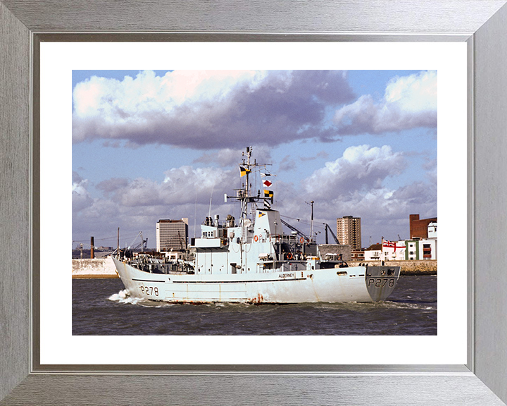 HMS Alderney (P278) Royal Navy Island Class Patrol Vessel Entering Port Photo Print Wall Art Decor Posters, Prints, & Visual Artwork Hampshire Prints 10 x 8 Silver Frame Yes