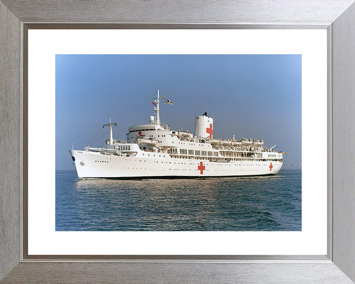 SS Uganda | Photo Print | Framed Print | Poster | Hospital Ship | Royal Navy Hampshire Prints