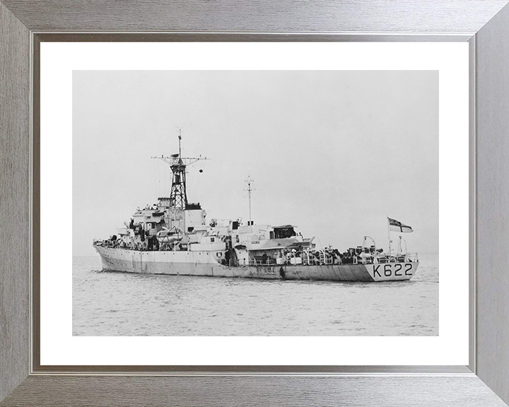 HMS Burghead Bay (K622) (F622) Royal Navy Bay Class Frigate Port Side Photo Print Wall Art Decor Posters, Prints, & Visual Artwork Hampshire Prints 10 x 8 Silver Frame Yes