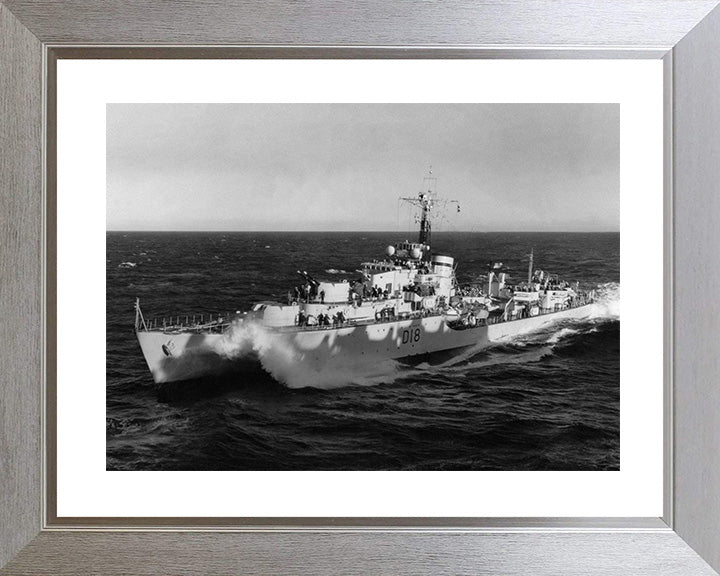 HMS St. Kitts D18 | Photo Print | Framed Print | Battle Class | Destroyer | Royal Navy Hampshire Prints