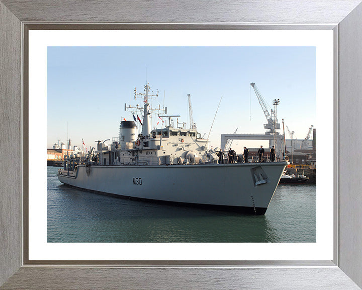 HMS Ledbury M30 | Photo Print | Framed Print | Hunt Class | Minesweeper | Royal Navy Hampshire Prints