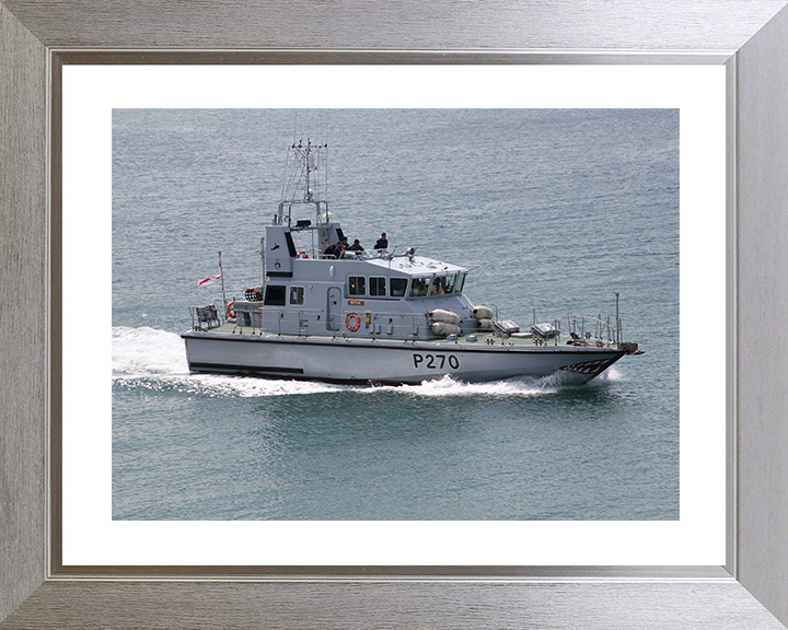 HMS Biter (P270) Royal Navy Archer Class P2000 Patrol Vessel Underway Photo Print Wall Art Decor Posters, Prints, & Visual Artwork Hampshire Prints 10 x 8 Silver Frame Yes