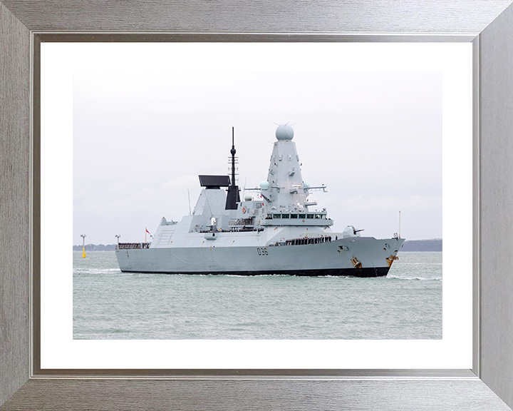 HMS Defender (D36) Royal Navy Type 45 Destroyer Entering Harbour Photo Print Wall Art Decor Posters, Prints, & Visual Artwork Hampshire Prints 10 x 8 Silver Frame Yes