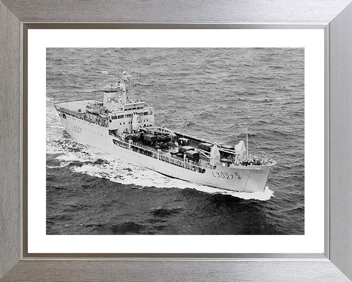 RFA Sir Geraint (L3027) Photo Print - Starboard Bow View - Royal Fleet Auxiliary Round Table Class Ship Hampshire Prints 10 x 8 Silver Frame Yes