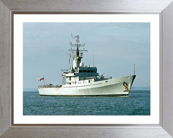 HMS Leeds Castle P258 | Photo Print | Framed Print | Castle Class | Patrol Vessel | Royal Navy Hampshire Prints