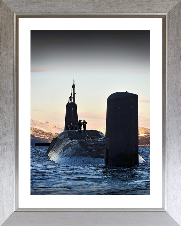 HMS Vanguard (S28) Photo Print - On the Clyde 2010 - Royal Navy Vanguard Class Submarine Hampshire Prints 10 x 8 Silver Frame Yes