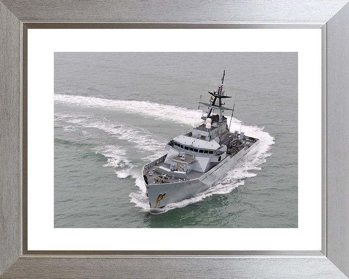 HMS Tyne P281 Royal Navy River class offshore patrol vessel Photo Print or Framed Print - Hampshire Prints