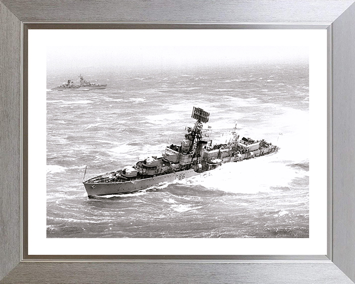 HMS Agincourt (D86) Photo Print - Port Side View 1962 - Royal Navy Battle Class Destroyer Posters, Prints, & Visual Artwork Hampshire Prints 10 x 8 Silver Frame Yes