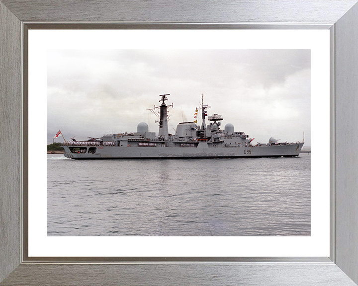 HMS Manchester (D95) Photo Print - Entering Pearl Harbour - Royal Navy Type 42 Destroyer Hampshire Prints 10 x 8 Silver Frame Yes