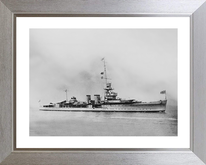 HMS Calcutta (D82) Royal Navy C Class Light Cruiser Starboard View Photo Print Wall Art Decor Posters, Prints, & Visual Artwork Hampshire Prints 10 x 8 Silver Frame Yes